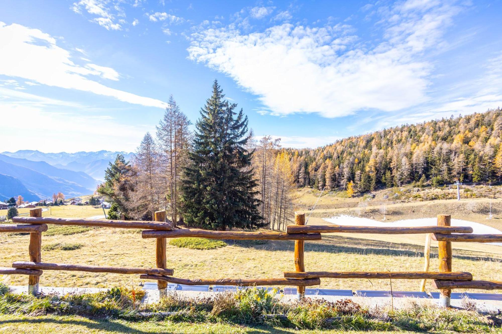 Le Coin Des Melezes - Nature & Trek - Camere In Baita Di Montagna Brusson Eksteriør billede