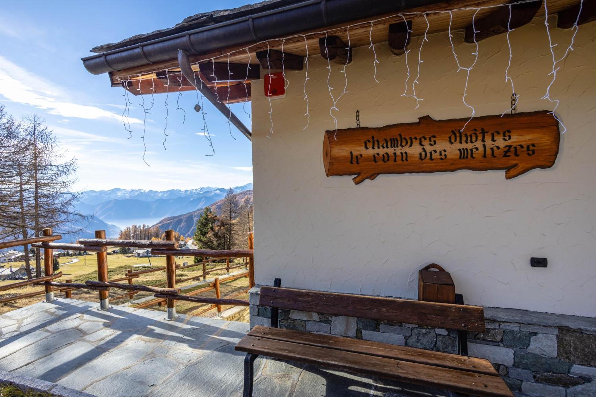 Le Coin Des Melezes - Nature & Trek - Camere In Baita Di Montagna Brusson Eksteriør billede